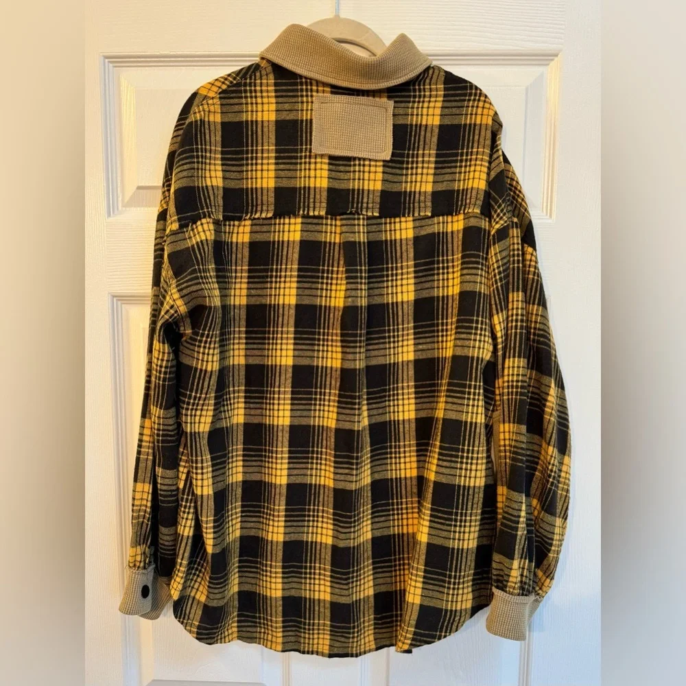 NEW POL Black Yellow and Tan Oversized Plaid Button-Up Shirt Size Small